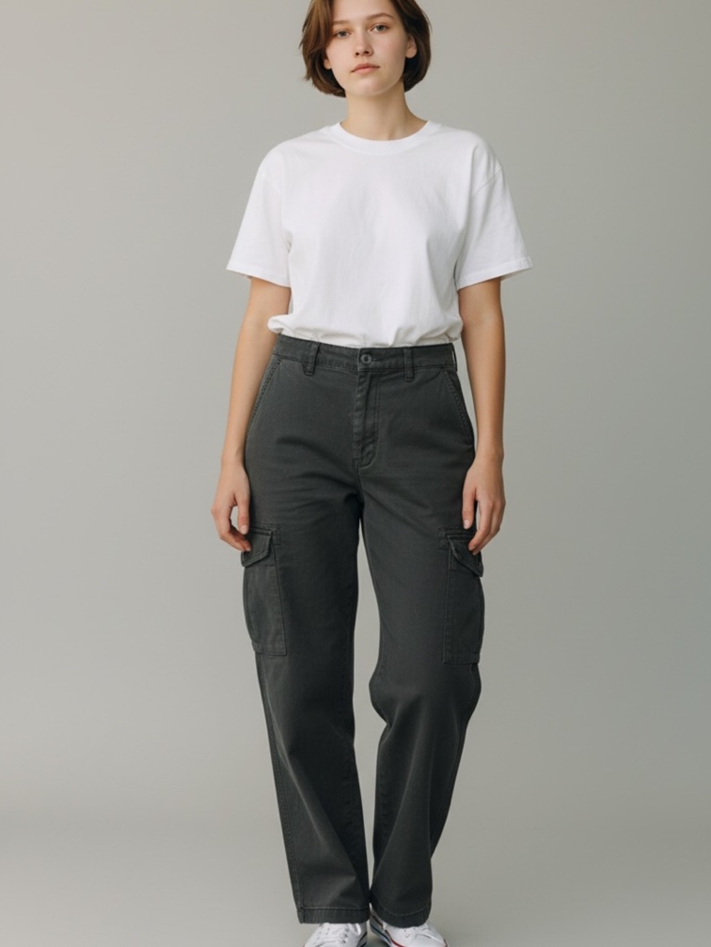 American Eagle Outfitters Black Cargo Pants with Button Flap Back Pockets Size 6